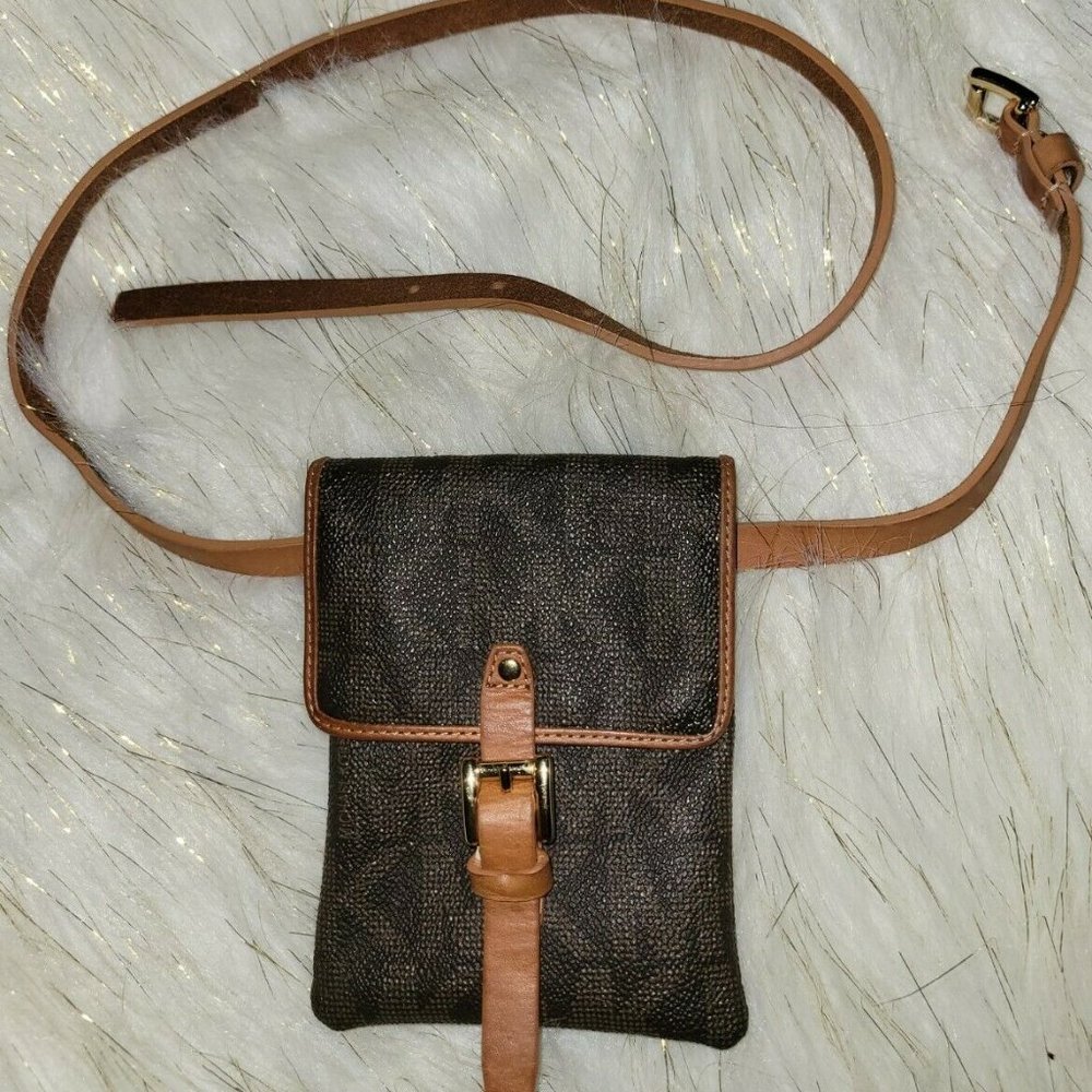 Michael Michael Kors Medium Signature belt bag in chocolate style 552345  MEDIUM